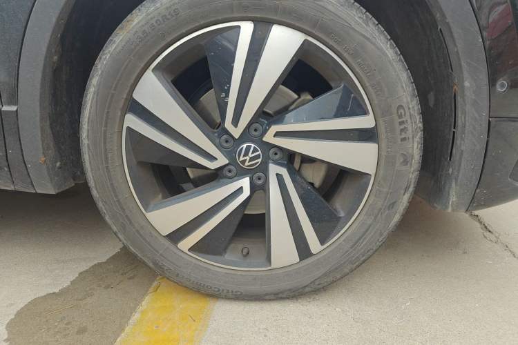 Used Volkswagen Tiguan X 2021 330TSI Two-Wheel-Drive Flagship Edition Right Front Wheel Hub