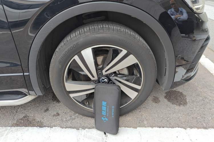 Used Volkswagen Tiguan X 2021 330TSI Two-Wheel-Drive Flagship Edition Right Front Wheel Hub