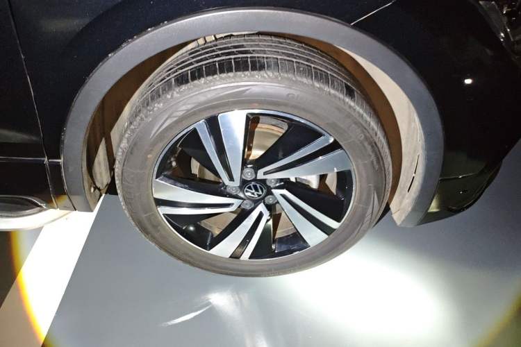 Used Volkswagen Tiguan X 2021 330TSI Two-Wheel Drive Enjoyment Version Right Front Wheel Hub