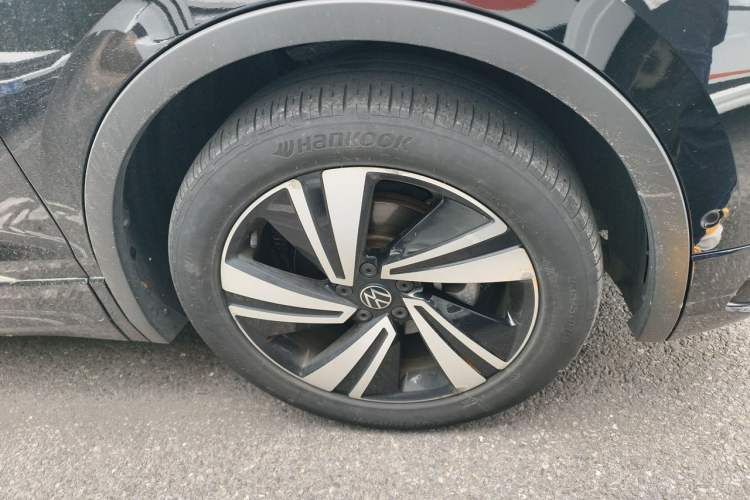 Used Volkswagen Tiguan X 2021 380TSI Four-Wheel Drive Flagship Edition Right Front Wheel Hub