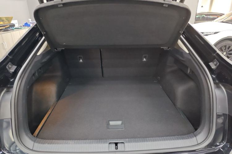 Used Volkswagen Tiguan X 2021 330TSI Two-Wheel-Drive Flagship Edition Trunk