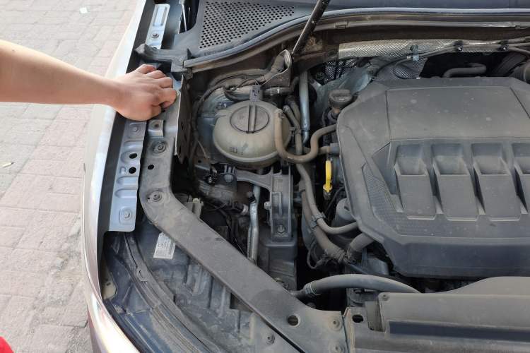 Used Volkswagen Tiguan X 2021 330TSI Two-Wheel-Drive Flagship Edition Engine Bay Right