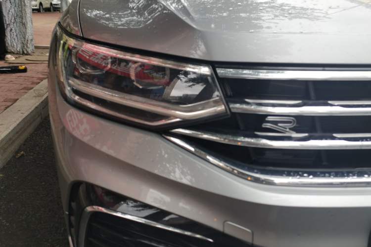 Used Volkswagen Tiguan X 2021 330TSI Two-Wheel-Drive Flagship Edition Right Front Headlight