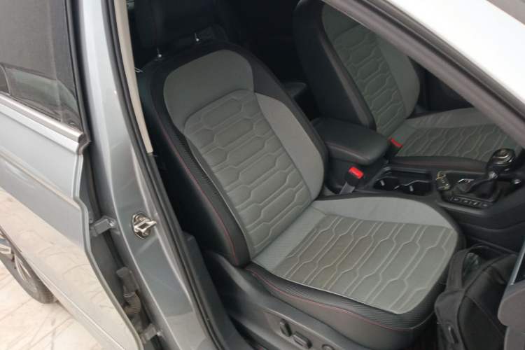 Used Volkswagen Tiguan X 2021 330TSI Two-Wheel-Drive Flagship Edition Right Front Seat