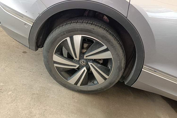 Used Volkswagen Tiguan X 2021 330TSI Two-Wheel-Drive Flagship Edition Right Rear Wheel Hub
