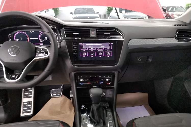 Used Volkswagen Tiguan X 2021 330TSI Two-Wheel-Drive Prestige Flagship Edition Audio And AC Panel