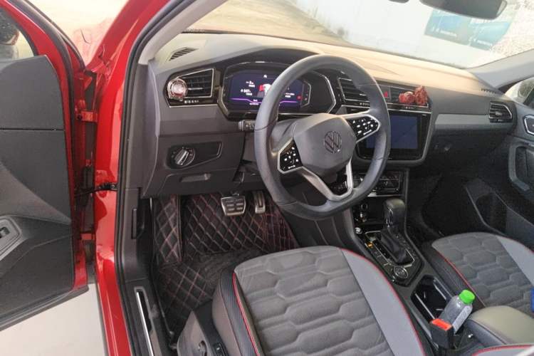 Used Volkswagen Tiguan X 2021 380TSI Four-Wheel Drive Prestige Flagship Edition Center Console