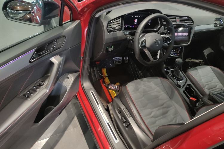 Used Volkswagen Tiguan X 2021 380TSI Four-Wheel Drive Prestige Flagship Edition Driver Seat