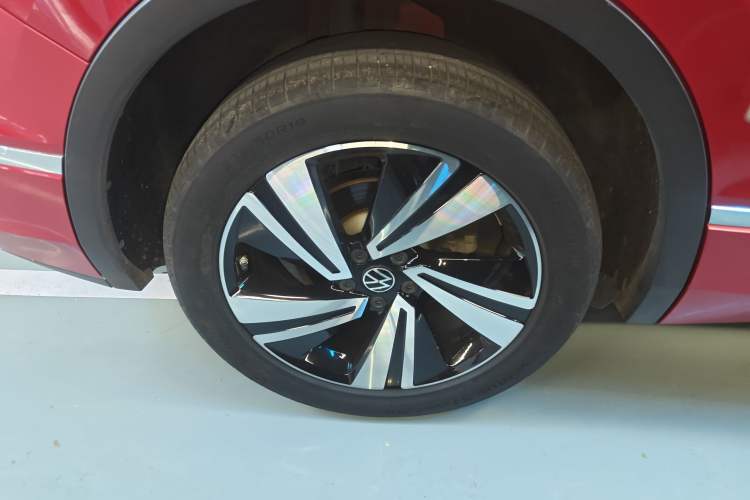 Used Volkswagen Tiguan X 2021 330TSI Two-Wheel-Drive Flagship Edition Exterior 2