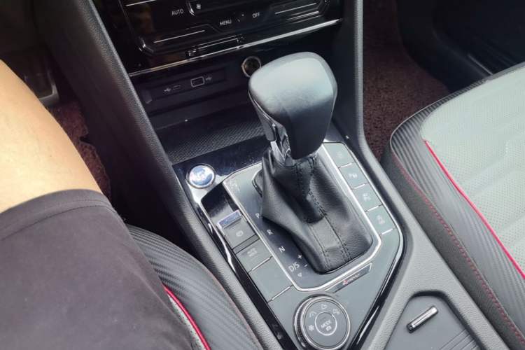 Used Volkswagen Tiguan X 2021 380TSI Four-Wheel Drive Prestige Flagship Edition Gear Lever