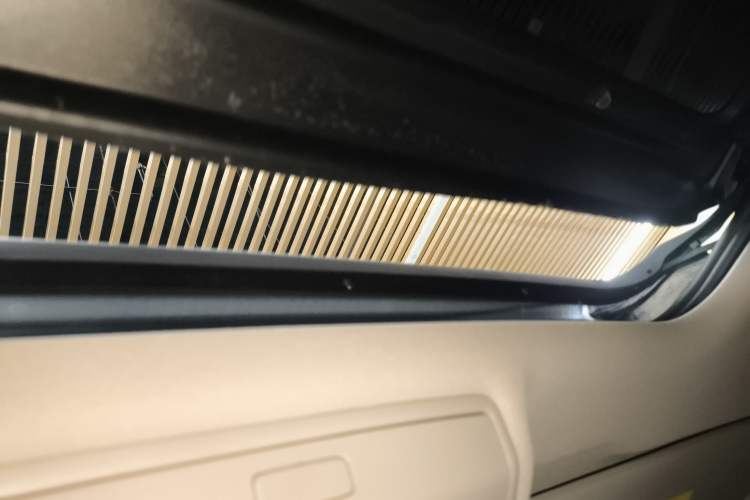 Used Volkswagen Tiguan X 2021 330TSI Two-Wheel-Drive Prestige Flagship Edition Headliner