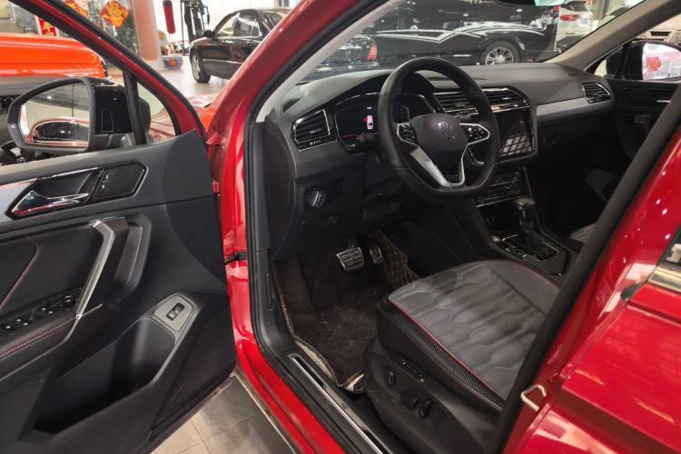 Used Volkswagen Tiguan X 2021 330TSI Two-Wheel-Drive Prestige Flagship Edition Interior 2