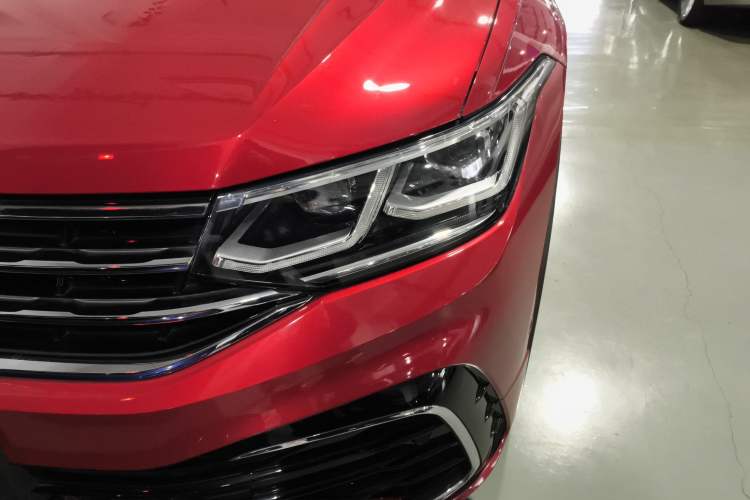 Used Volkswagen Tiguan X 2021 330TSI Two-Wheel-Drive Prestige Flagship Edition Left Front Headlight