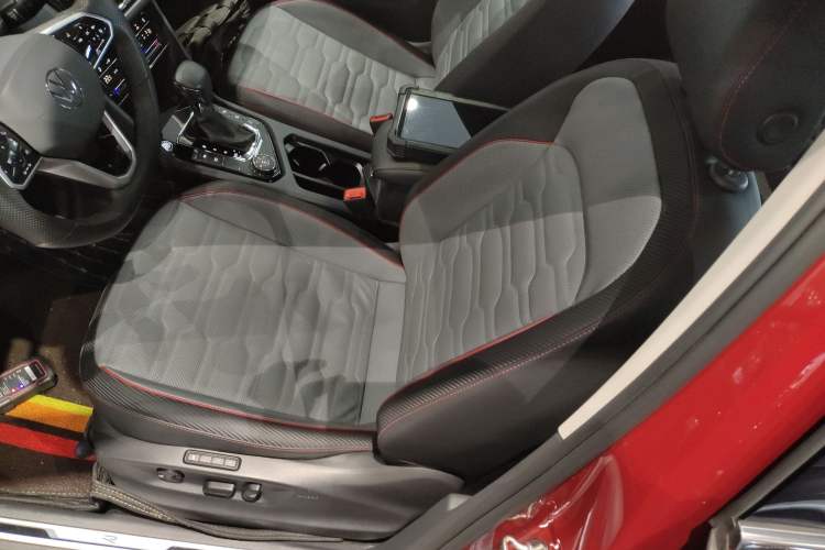 Used Volkswagen Tiguan X 2021 380TSI Four-Wheel Drive Prestige Flagship Edition Left Front Seat