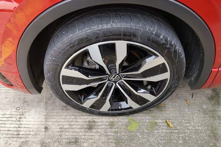 Used Volkswagen Tiguan X 2021 330TSI Two-Wheel-Drive Prestige Flagship Edition Left Front Wheel Hub