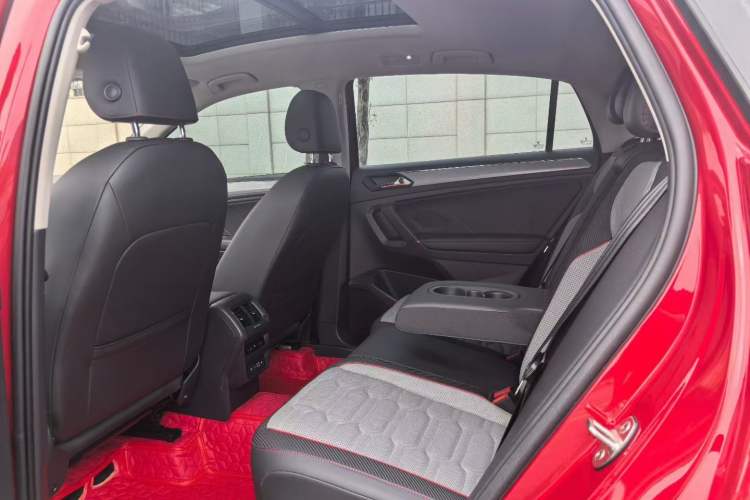 Used Volkswagen Tiguan X 2021 330TSI Two-Wheel-Drive Prestige Flagship Edition Left Rear Seat