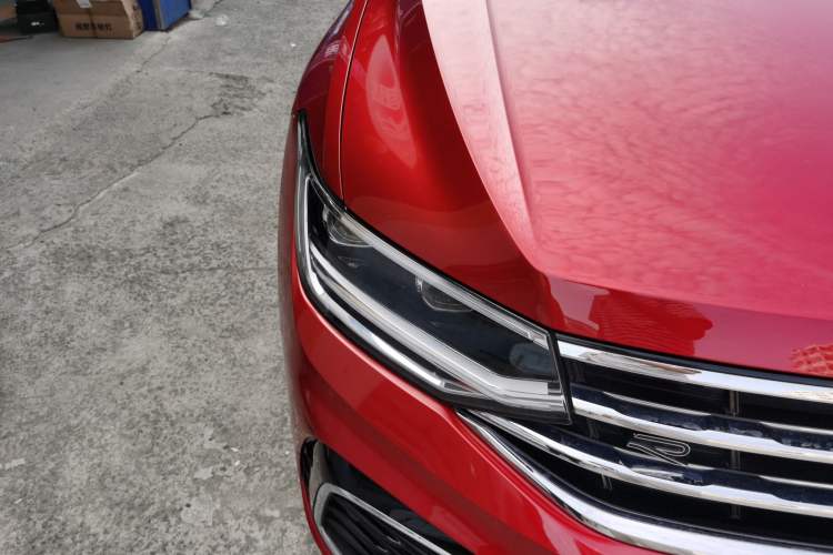 Used Volkswagen Tiguan X 2021 330TSI Two-Wheel-Drive Flagship Edition Right Front Headlight