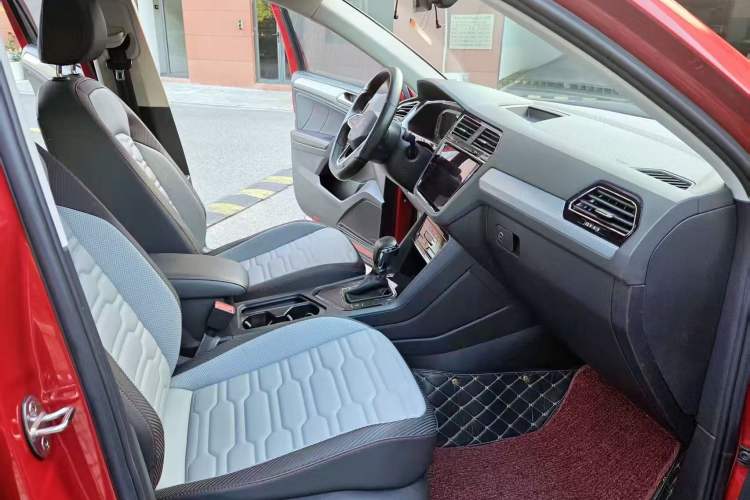 Used Volkswagen Tiguan X 2021 330TSI Two-Wheel-Drive Flagship Edition Right Front Seat