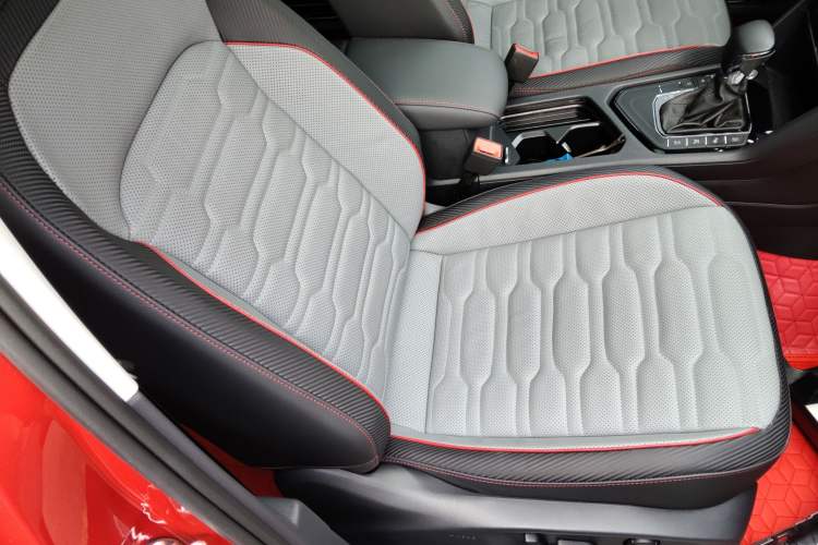 Used Volkswagen Tiguan X 2021 330TSI Two-Wheel-Drive Prestige Flagship Edition Right Front Seat