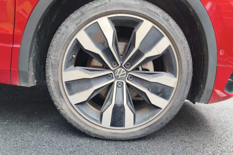 Used Volkswagen Tiguan X 2021 330TSI Two-Wheel-Drive Prestige Flagship Edition Right Front Wheel Hub