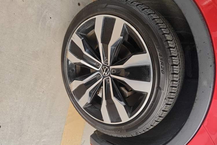 Used Volkswagen Tiguan X 2021 380TSI Four-Wheel Drive Prestige Flagship Edition Right Front Wheel Hub