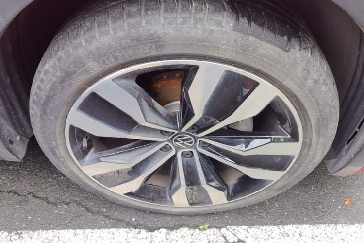 Used Volkswagen Tiguan X 2021 380TSI Four-Wheel Drive Prestige Flagship Edition Right Front Wheel Hub