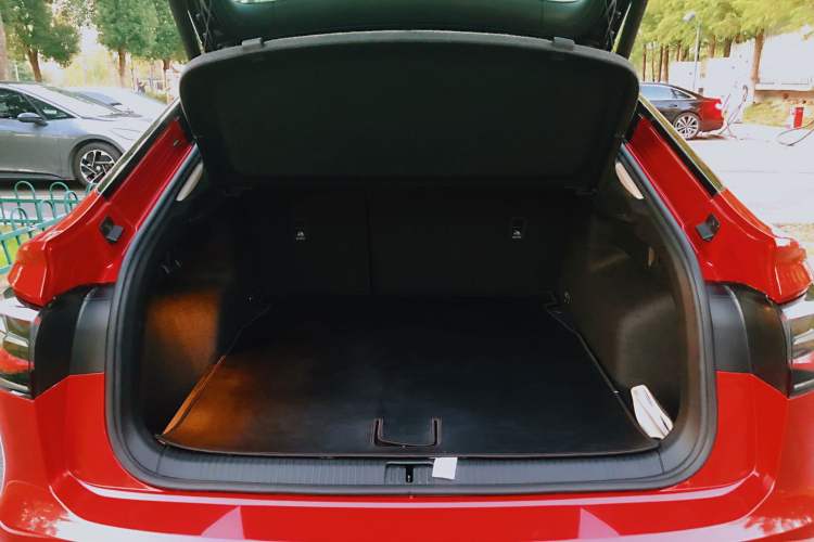 Used Volkswagen Tiguan X 2021 330TSI Two-Wheel-Drive Flagship Edition Trunk