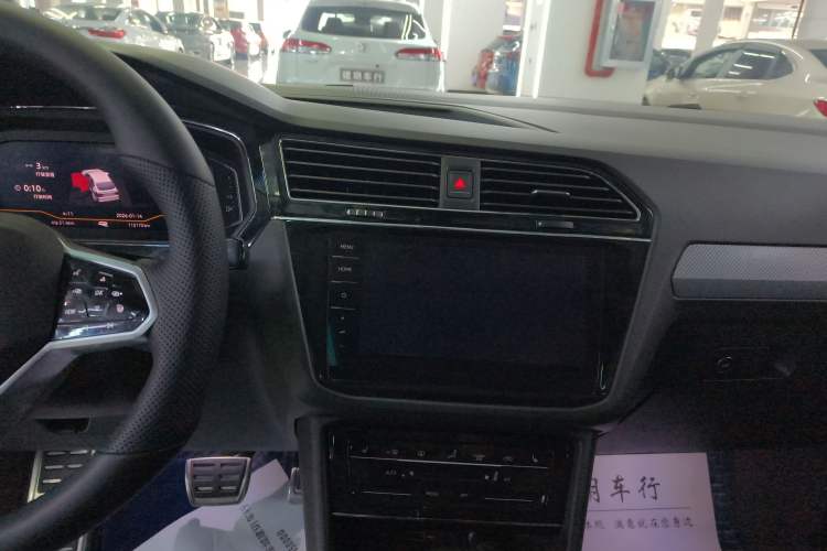 Used Volkswagen Tiguan X 2021 330TSI Two-Wheel-Drive Flagship Edition Audio And AC Panel