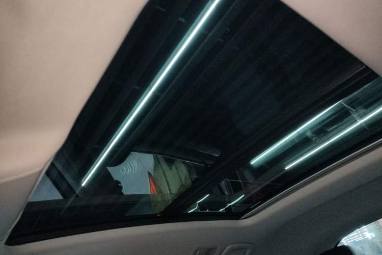 Used Volkswagen Tiguan X 2021 330TSI Two-Wheel-Drive Flagship Edition Headliner
