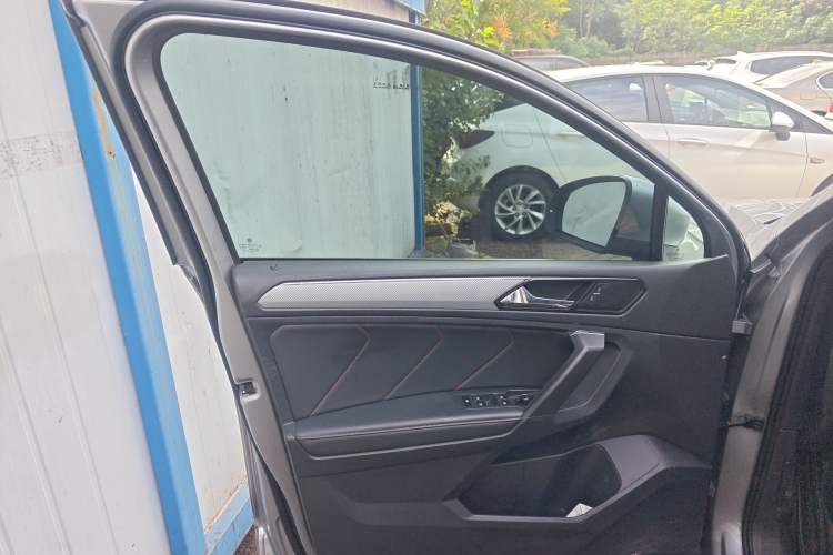 Used Volkswagen Tiguan X 2021 330TSI Two-Wheel Drive Enjoyment Version Left Front Door Interior