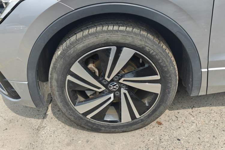 Used Volkswagen Tiguan X 2021 330TSI Two-Wheel Drive Enjoyment Version Left Front Wheel Hub