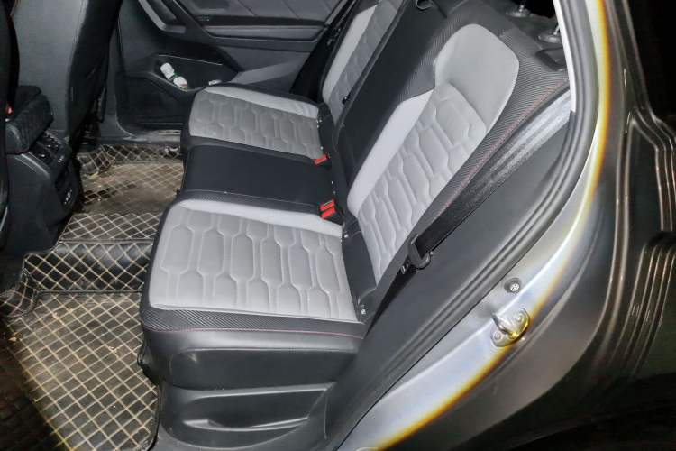 Used Volkswagen Tiguan X 2021 330TSI Two-Wheel-Drive Flagship Edition Left Rear Seat