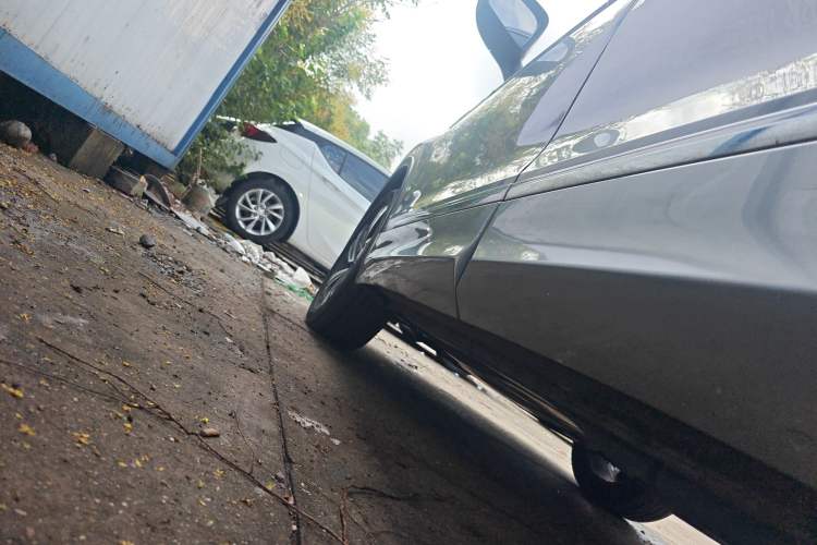 Used Volkswagen Tiguan X 2021 330TSI Two-Wheel Drive Enjoyment Version Left Side Sill