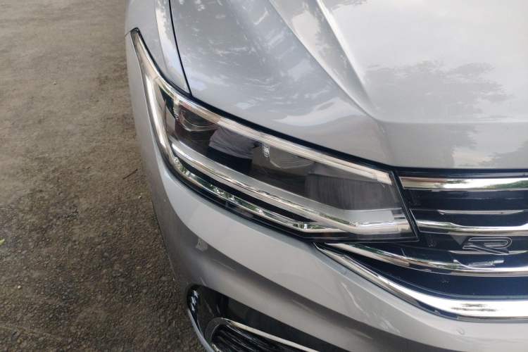 Used Volkswagen Tiguan X 2021 330TSI Two-Wheel-Drive Flagship Edition Right Front Headlight