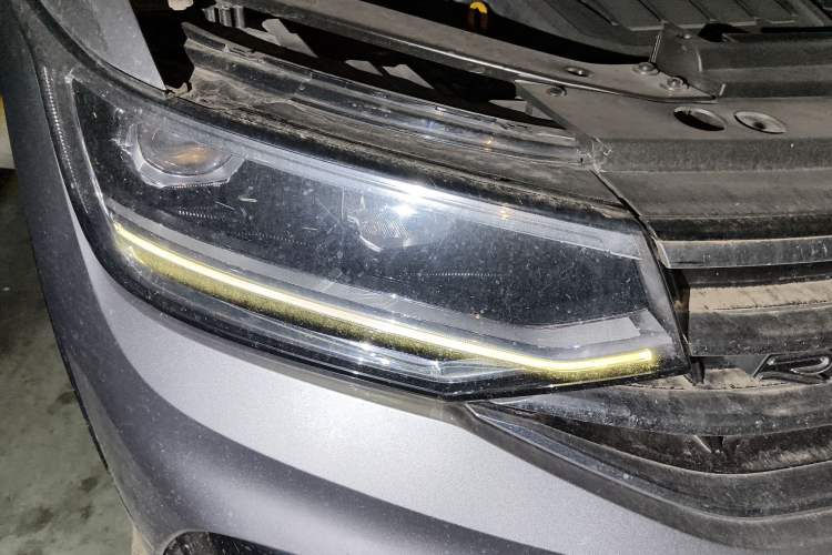 Used Volkswagen Tiguan X 2021 330TSI Two-Wheel-Drive Flagship Edition Right Front Headlight