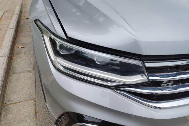 Used Volkswagen Tiguan X 2021 330TSI Two-Wheel-Drive Flagship Edition Right Front Headlight