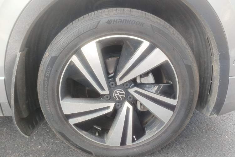 Used Volkswagen Tiguan X 2021 330TSI Two-Wheel Drive Enjoyment Version Right Front Wheel Hub