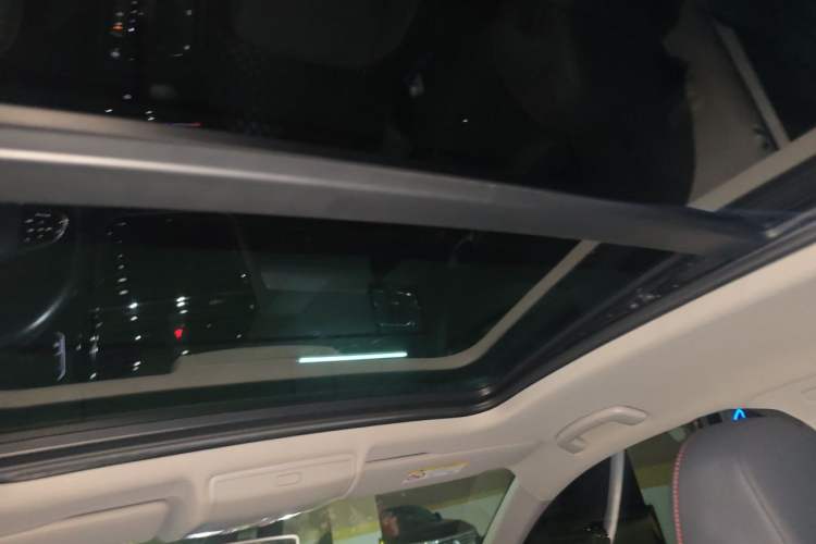 Used Volkswagen Tiguan X 2021 330TSI Two-Wheel Drive Enjoyment Version Headliner