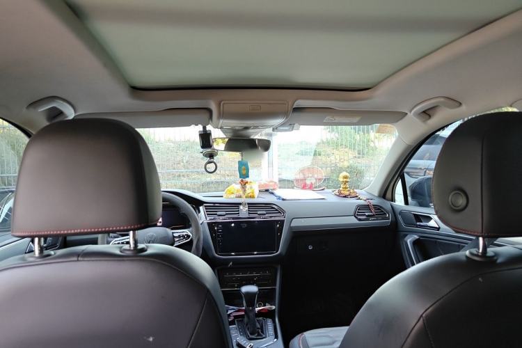 Used Volkswagen Tiguan X 2021 330TSI Two-Wheel-Drive Prestige Flagship Edition Headliner