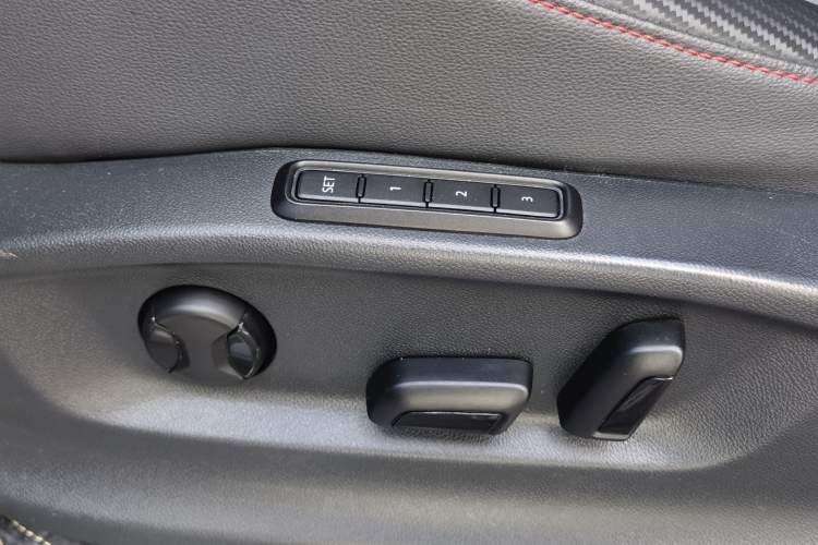 Used Volkswagen Tiguan X 2021 330TSI Two-Wheel-Drive Prestige Flagship Edition Interior 14