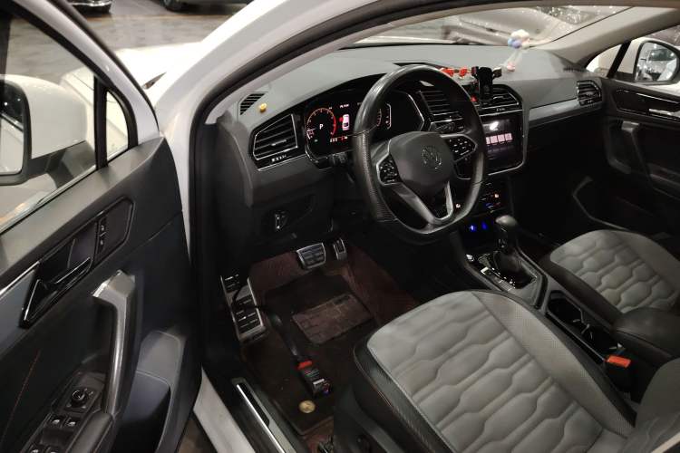 Used Volkswagen Tiguan X 2021 330TSI Two-Wheel Drive Enjoyment Version Interior 3
