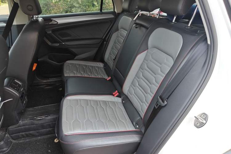 Used Volkswagen Tiguan X 2021 330TSI Two-Wheel-Drive Prestige Flagship Edition Left Rear Seat