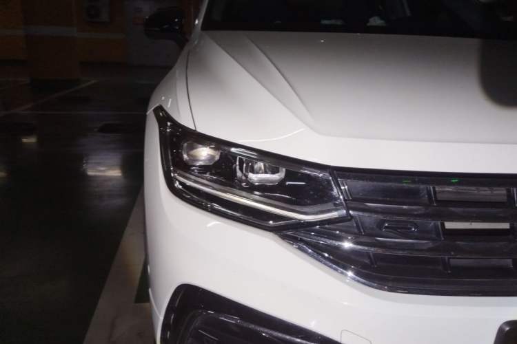 Used Volkswagen Tiguan X 2021 330TSI Two-Wheel-Drive Flagship Edition Right Front Headlight