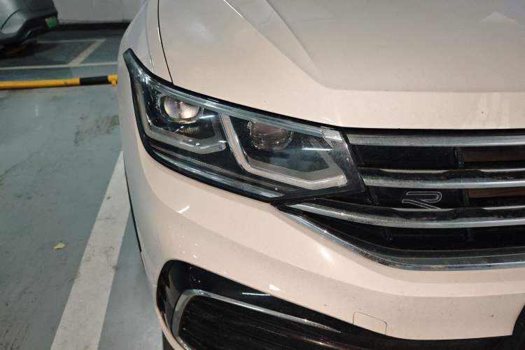 Used Volkswagen Tiguan X 2021 330TSI Two-Wheel-Drive Prestige Flagship Edition Right Front Headlight