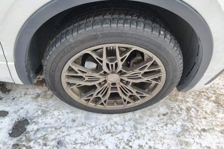Used Volkswagen Tiguan X 2021 330TSI Two-Wheel Drive Enjoyment Version Right Front Wheel Hub