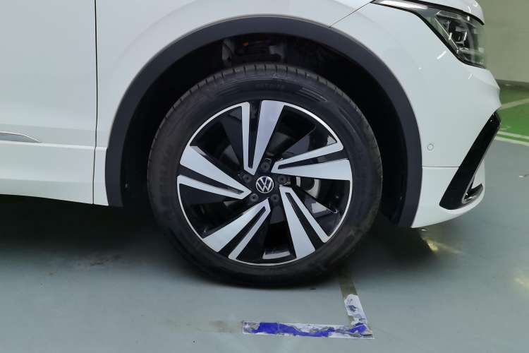 Used Volkswagen Tiguan X 2021 330TSI Two-Wheel-Drive Flagship Edition Right Rear Wheel Hub