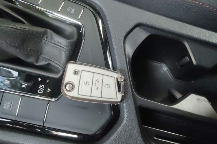 Used Volkswagen Tiguan X 2021 330TSI Two-Wheel Drive Enjoyment Version Vehicle Key