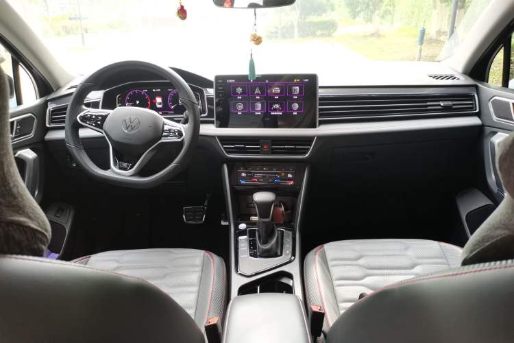 Used Volkswagen Tiguan X 2022 330TSI Two-Wheel-Drive Prestige Flagship Edition Center Console