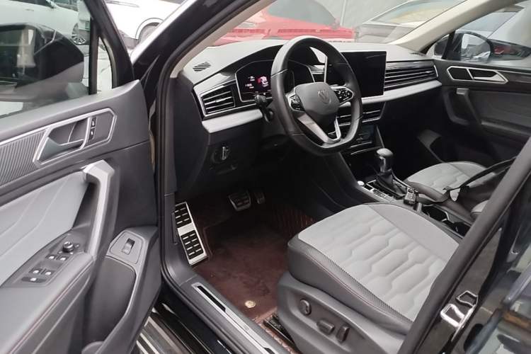 Used Volkswagen Tiguan X 2022 330TSI Two-Wheel-Drive Flagship Edition Driver Seat