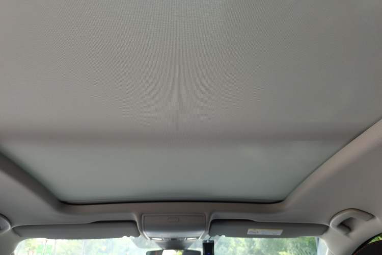 Used Volkswagen Tiguan X 2022 330TSI Two-Wheel-Drive Prestige Flagship Edition Headliner